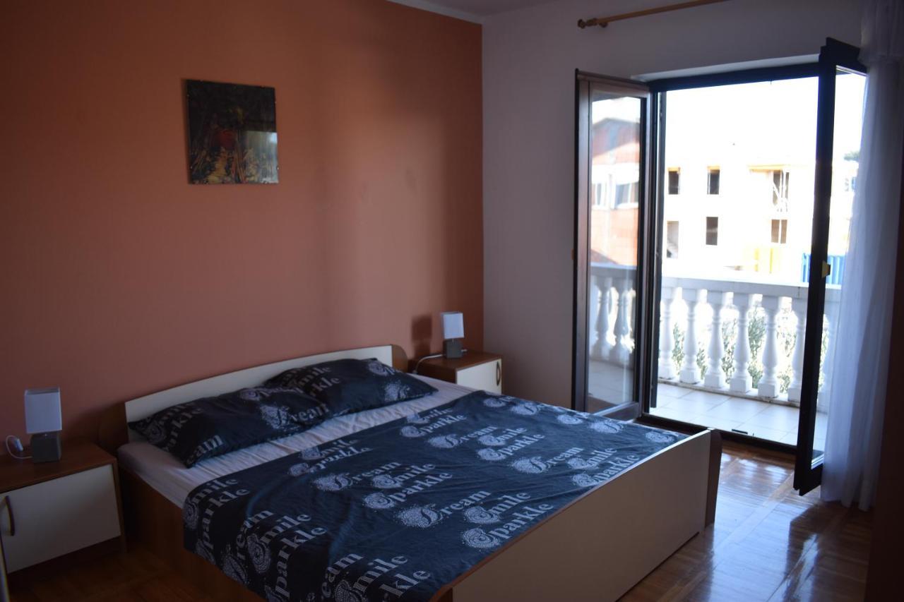 Apartmani Rade Vodice Exterior foto